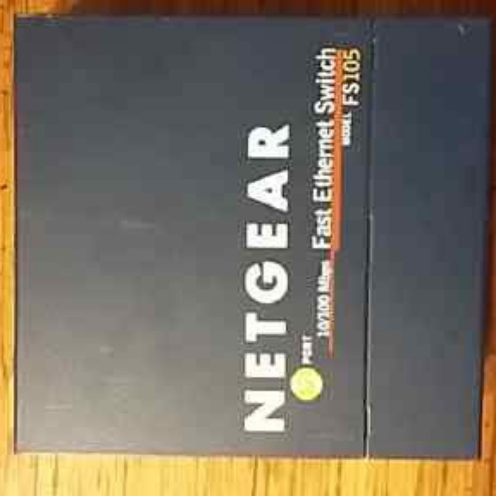 NETGEAR 5 PORT 10/100 MBPS FAST ETHERNET SWITCH MODEL FS105
